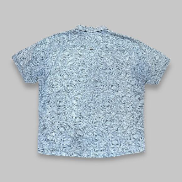 Rip Curl Light Blue Geometric Pattern Short Sleeve Button-Up Shirt Size L - Picture 2 of 4